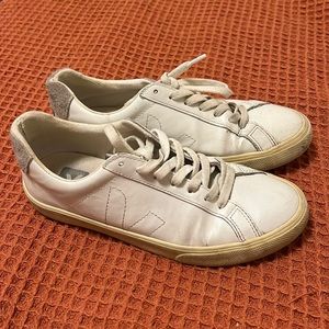 Veja Sneakers Size 6
